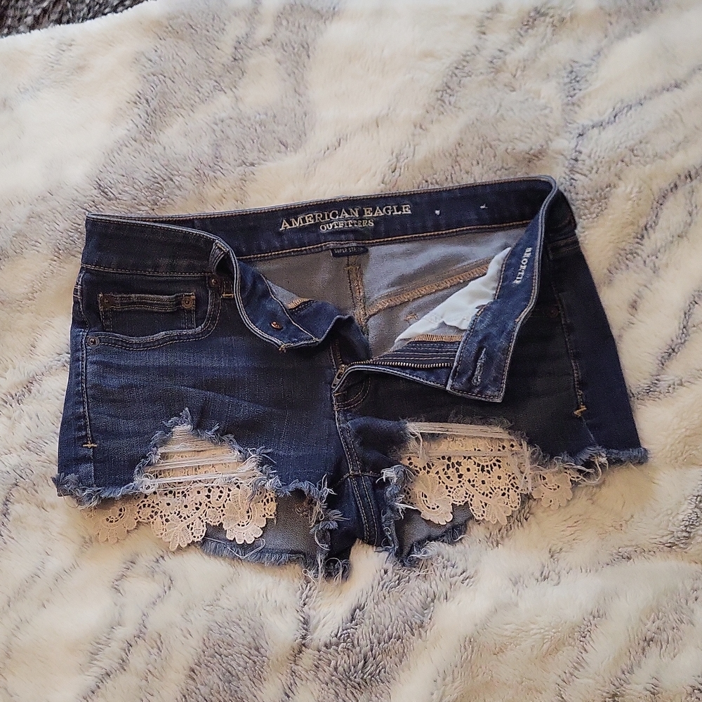American Eagle Shortie Size 8 Shorts